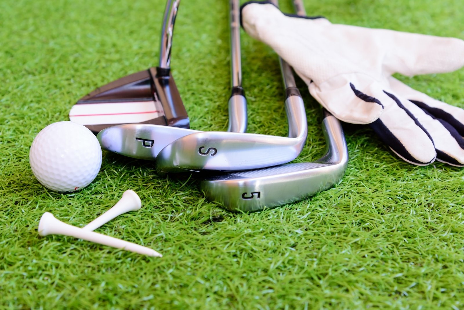 equipment-playing-golf